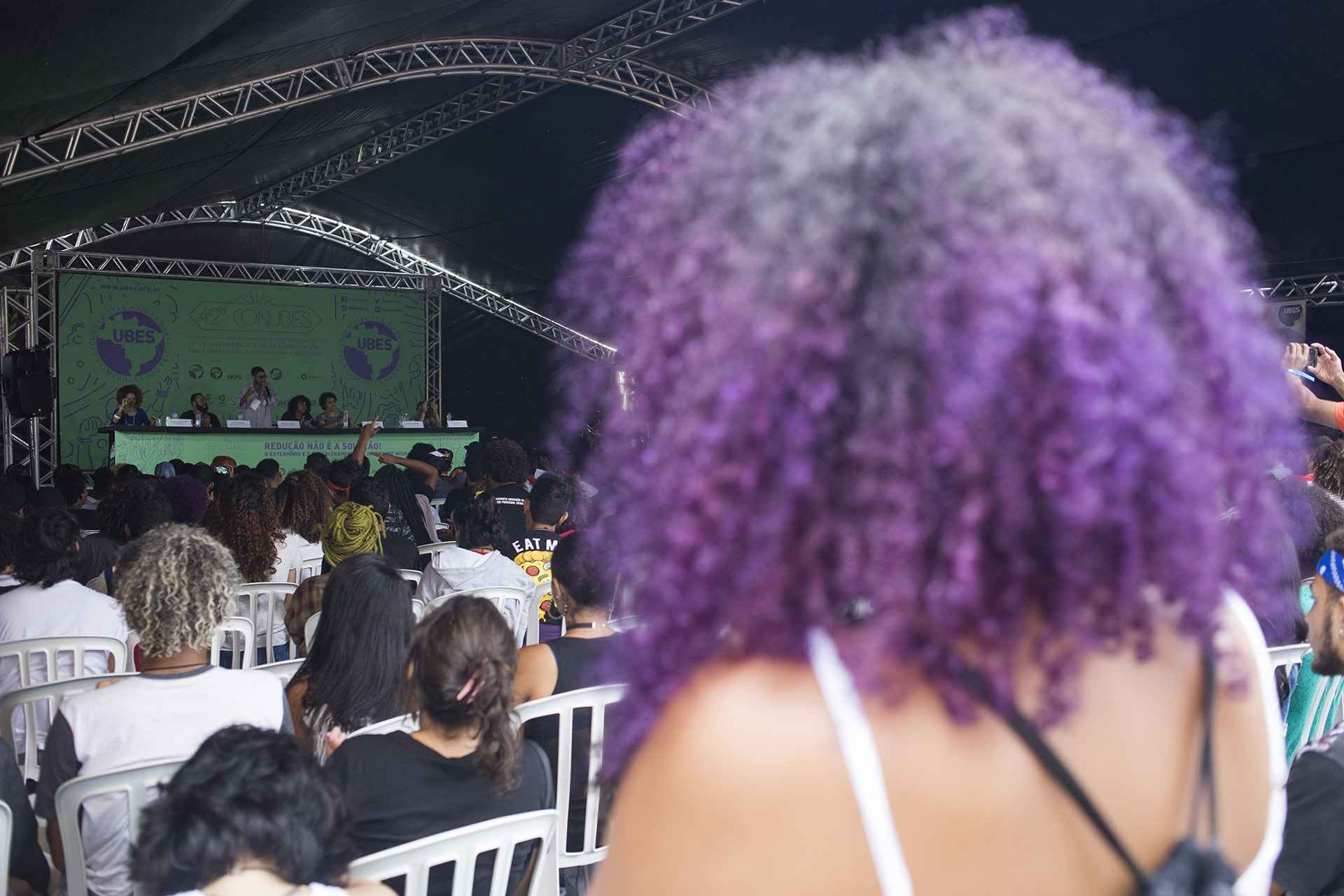 Enegrescendo a conversa: UBES debate redução da maioridade